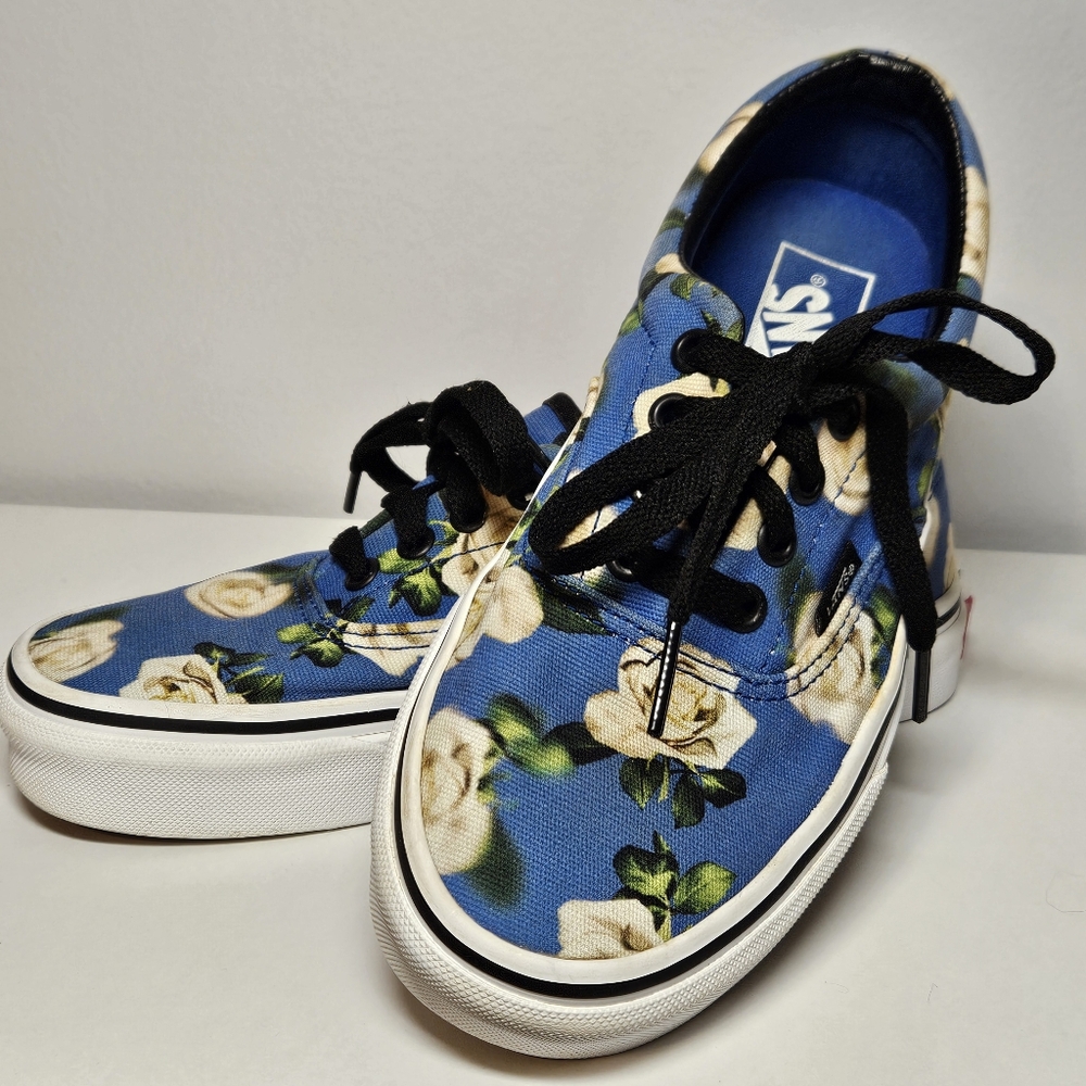 Van's Romantic Roses Print Lace-Up Sneakers , US Women's Sz 6.5